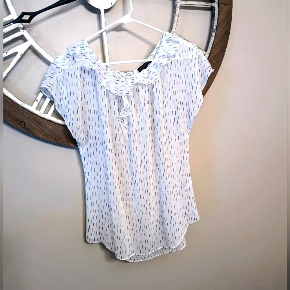Banana Republic white with navy specs blouse with ruffle neckline sheer